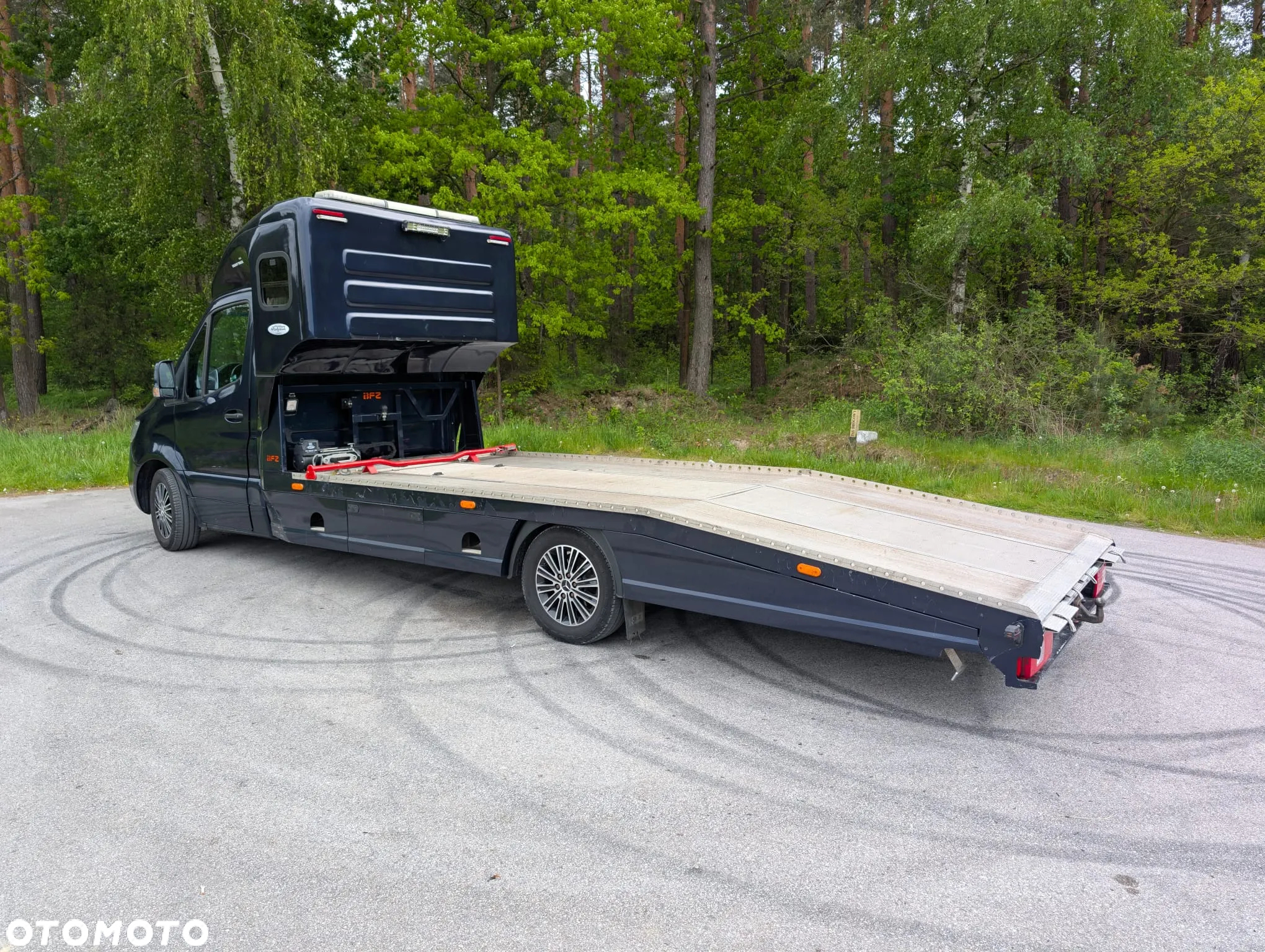 Mercedes-Benz Sprinter - 4
