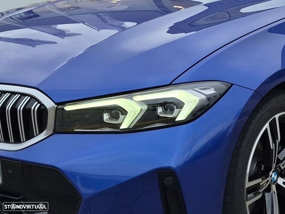 BMW 320 d Touring Pack Desportivo M Auto - 3
