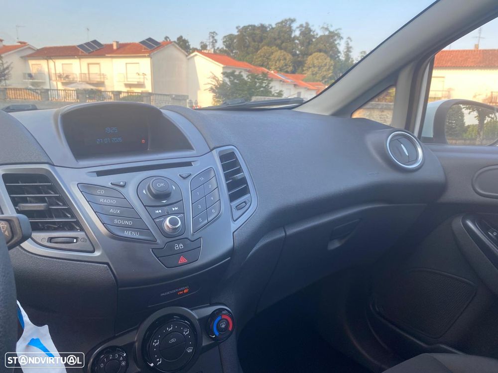 Ford Fiesta - 8