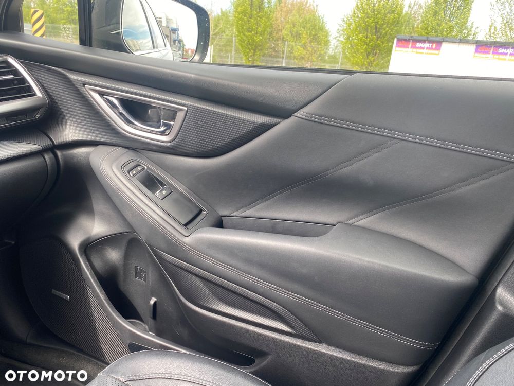 Subaru Forester 2.0 i Platinum Lineartronic - 9