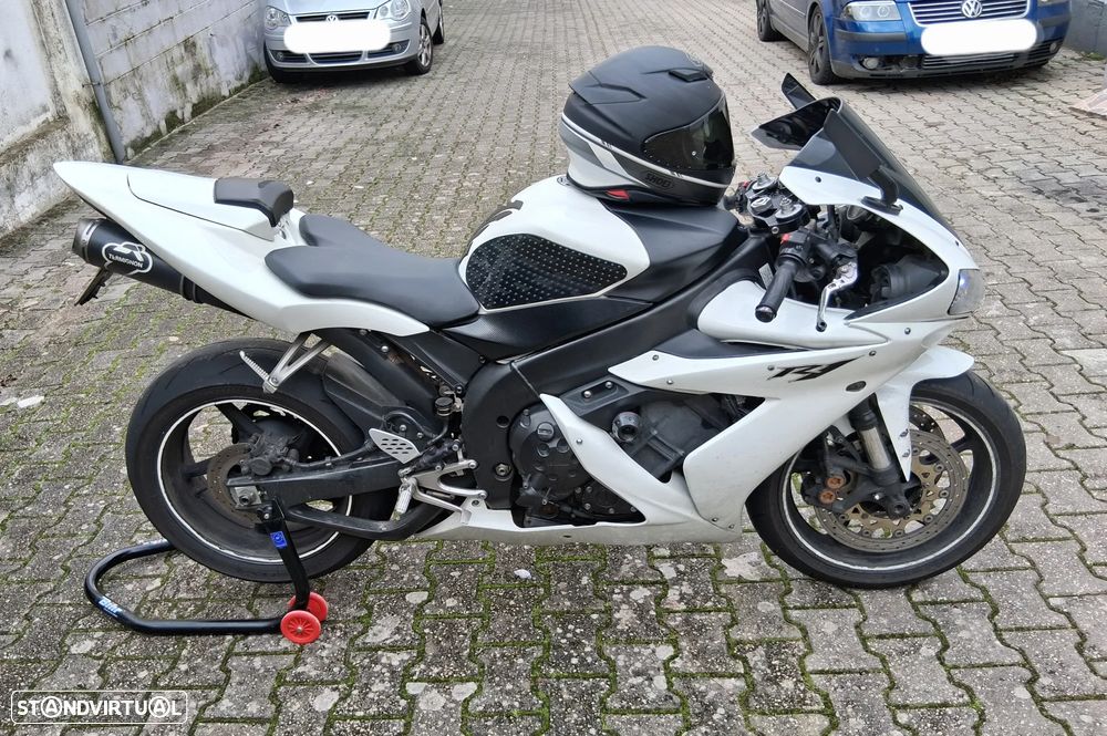 Yamaha YZF - 9