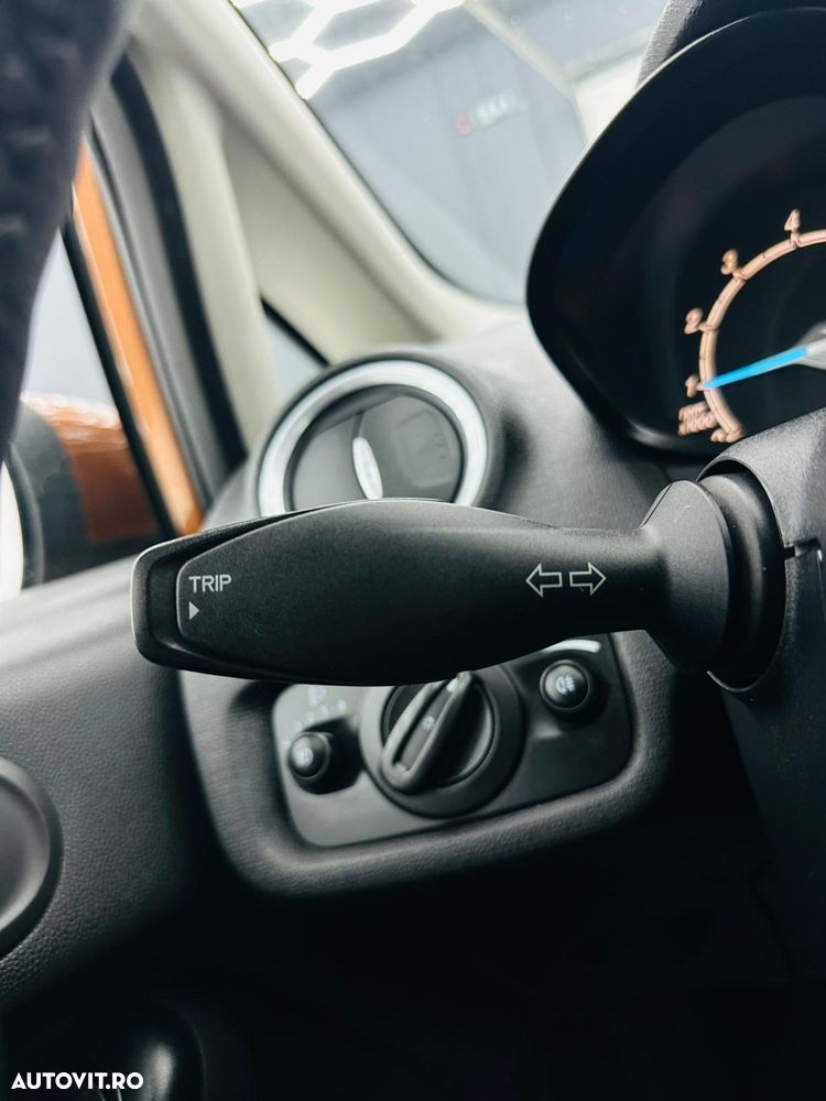 Ford Fiesta 1.0 EcoBoost SYNC Edition - 25