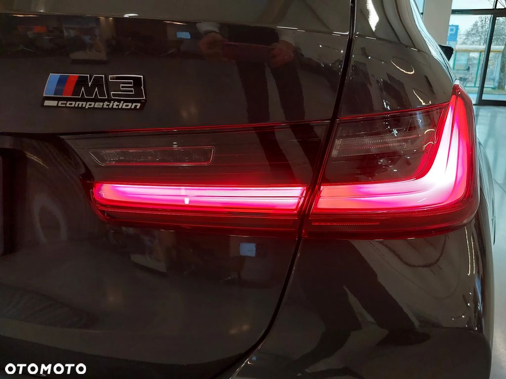 BMW M3 Competition M xDrive - 32