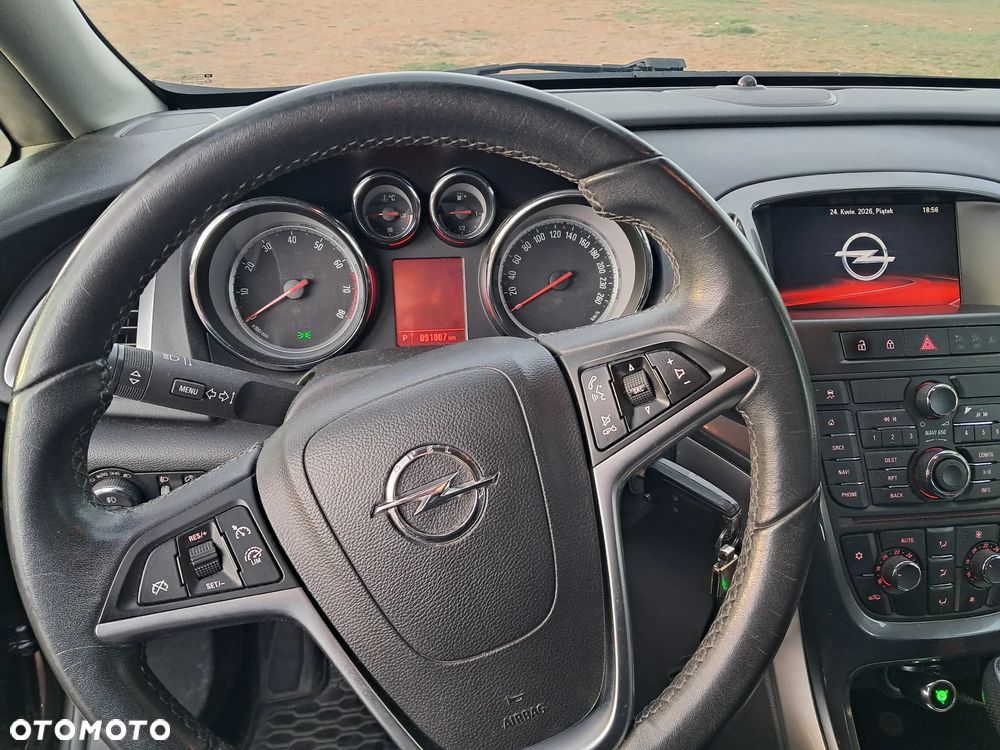 Opel Astra 1.4 T Cosmo - 8