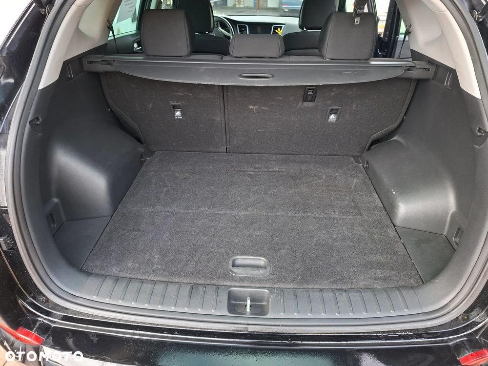 Hyundai Tucson 1.6 GDI BlueDrive Style 2WD - 10