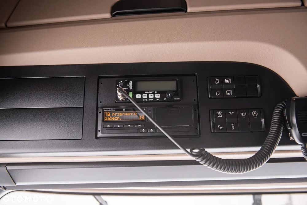 Mercedes-Benz ACTROS - 13