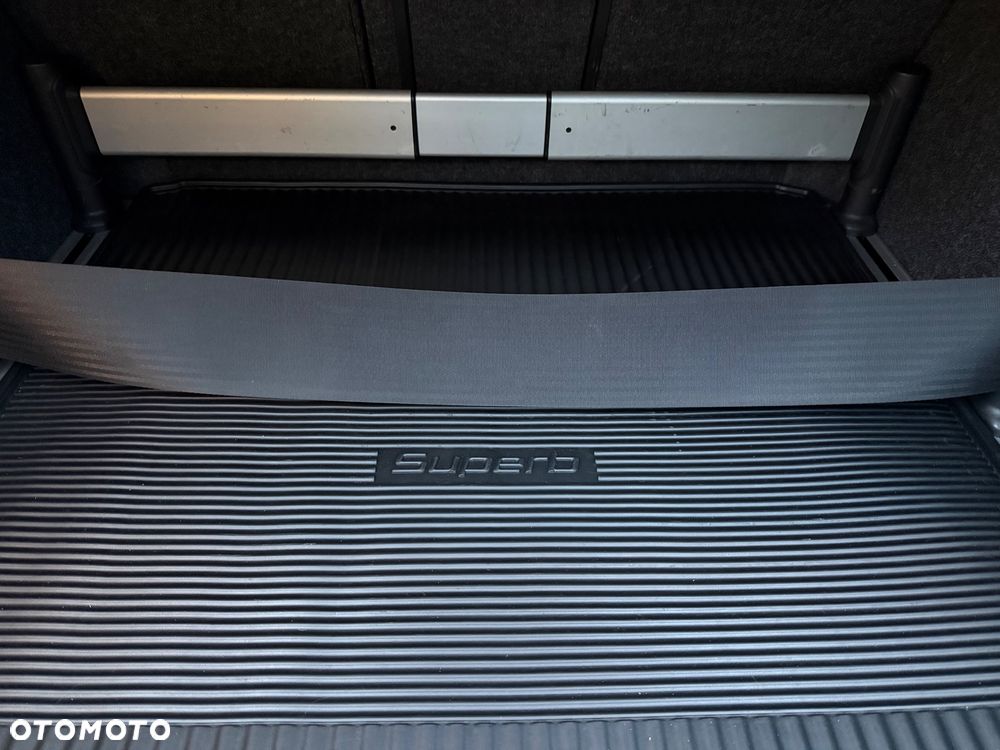 Skoda Superb 2.0 TDI DSG Ambition - 12