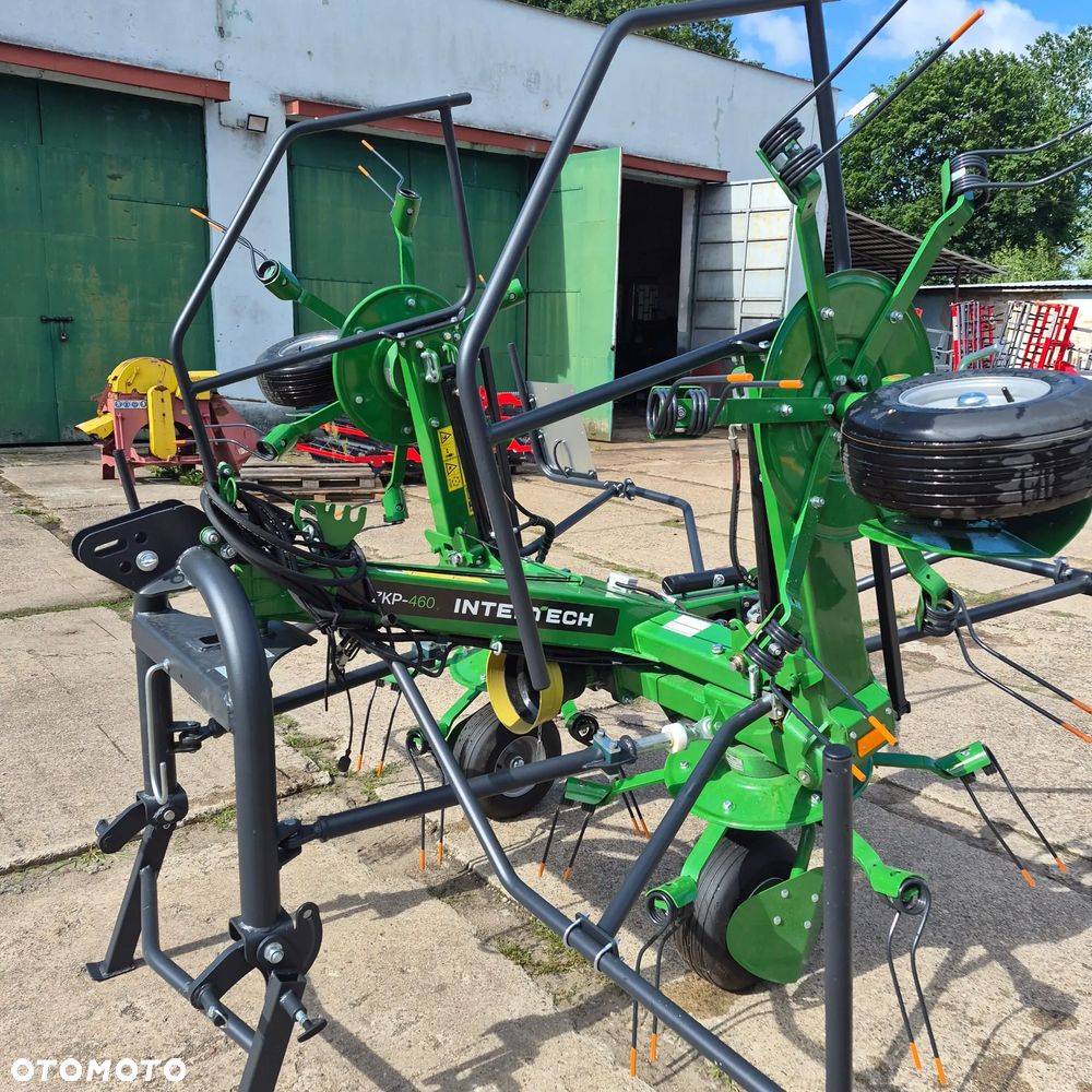 Pronar Przetrząsacz PWP530, PWP460 Pronar; ZKP770, ZKP-530, ZKP460 Inter-Tech; Z528 Kowalski; ZGRABIARKA ZKP420 Pronar, ZK42, ZK36 Kowalski; ZKT-420 Inter-Tech; ZK320 Mesko Rol; ZG-350 Euro-Masz; Przetrząsaczo-Zgrabiarka Z-275 Mesko-Rol; Przetrząsaczo zgraniarka taśmowa WIRAX, Akpil "OSA" - 11