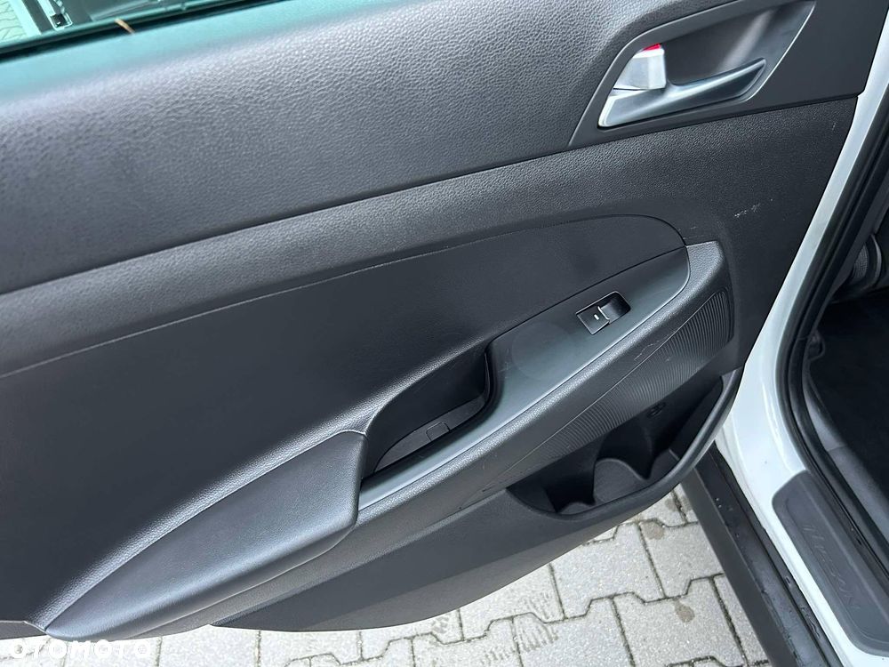 Hyundai Tucson blue 1.6 CRDi 2WD Trend - 16