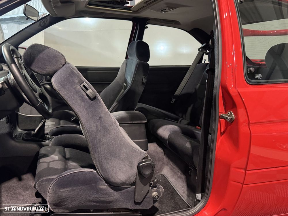 Ford Escort 2.0i RS Cosworth - 21