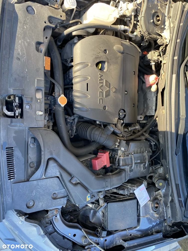 Mitsubishi Lancer 1.8 Inform LPG - 18