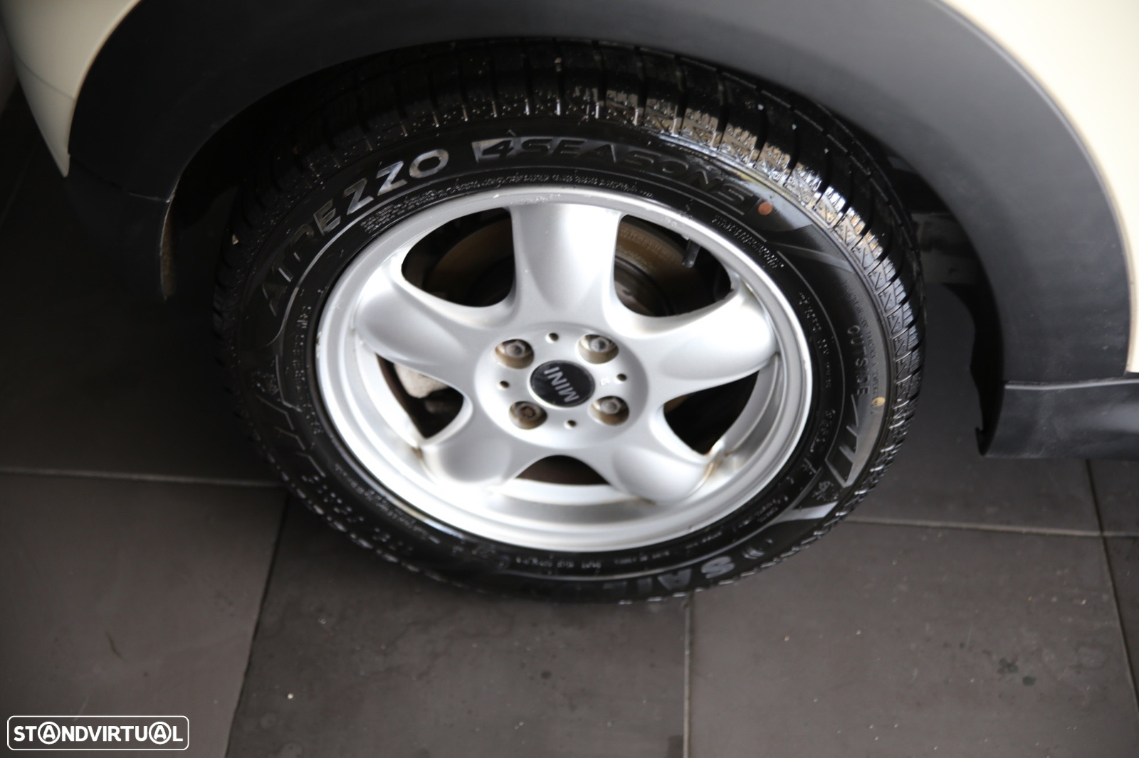 MINI 3 Portas One 1.4 - 7