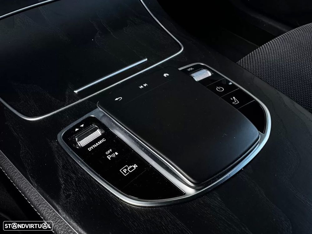 Mercedes-Benz E 300 de Avantgarde - 27