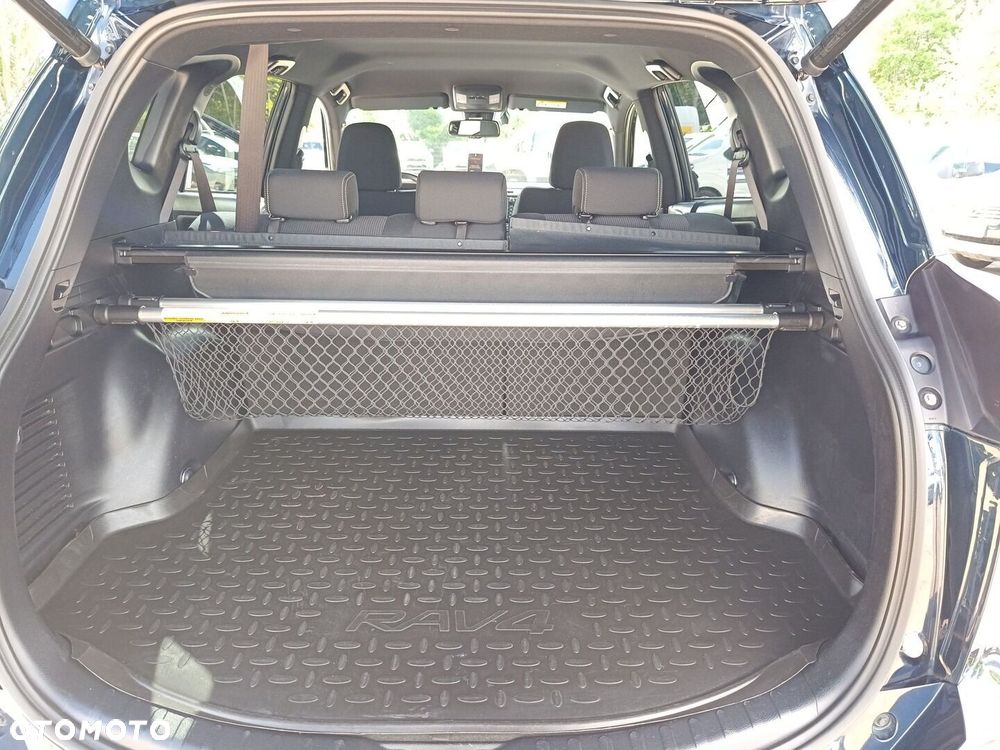 Toyota RAV4 - 14