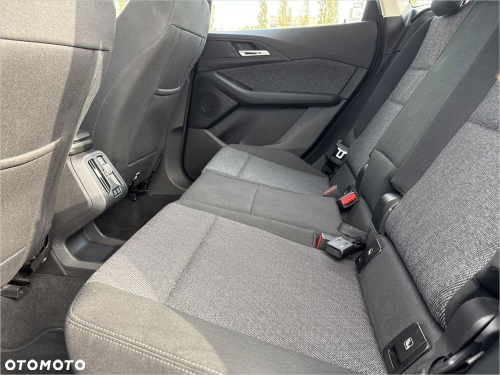 BMW Seria 2 218d - 19