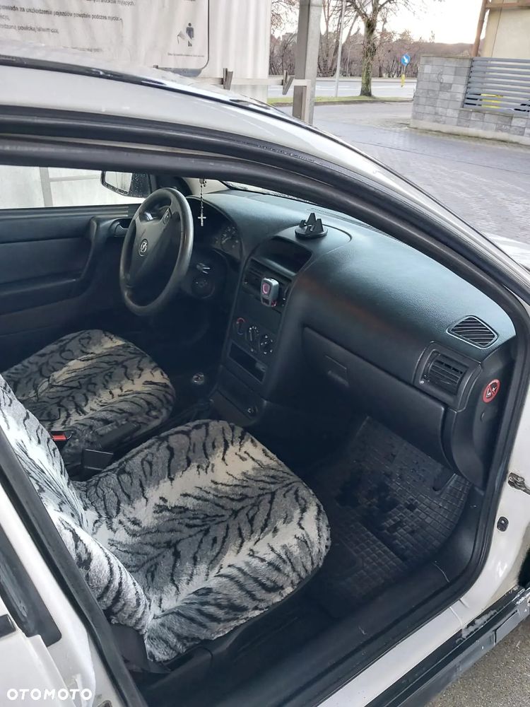 Opel Astra - 12