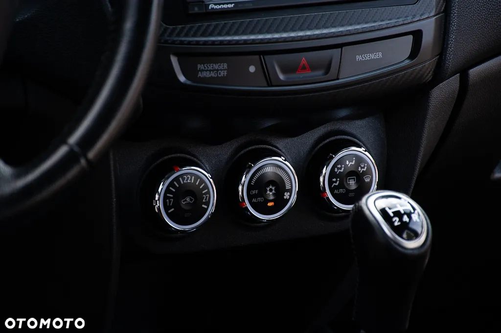 Mitsubishi ASX - 30