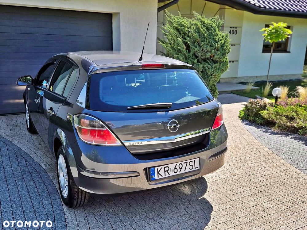 Opel Astra 1.7 CDTI Enjoy - 19