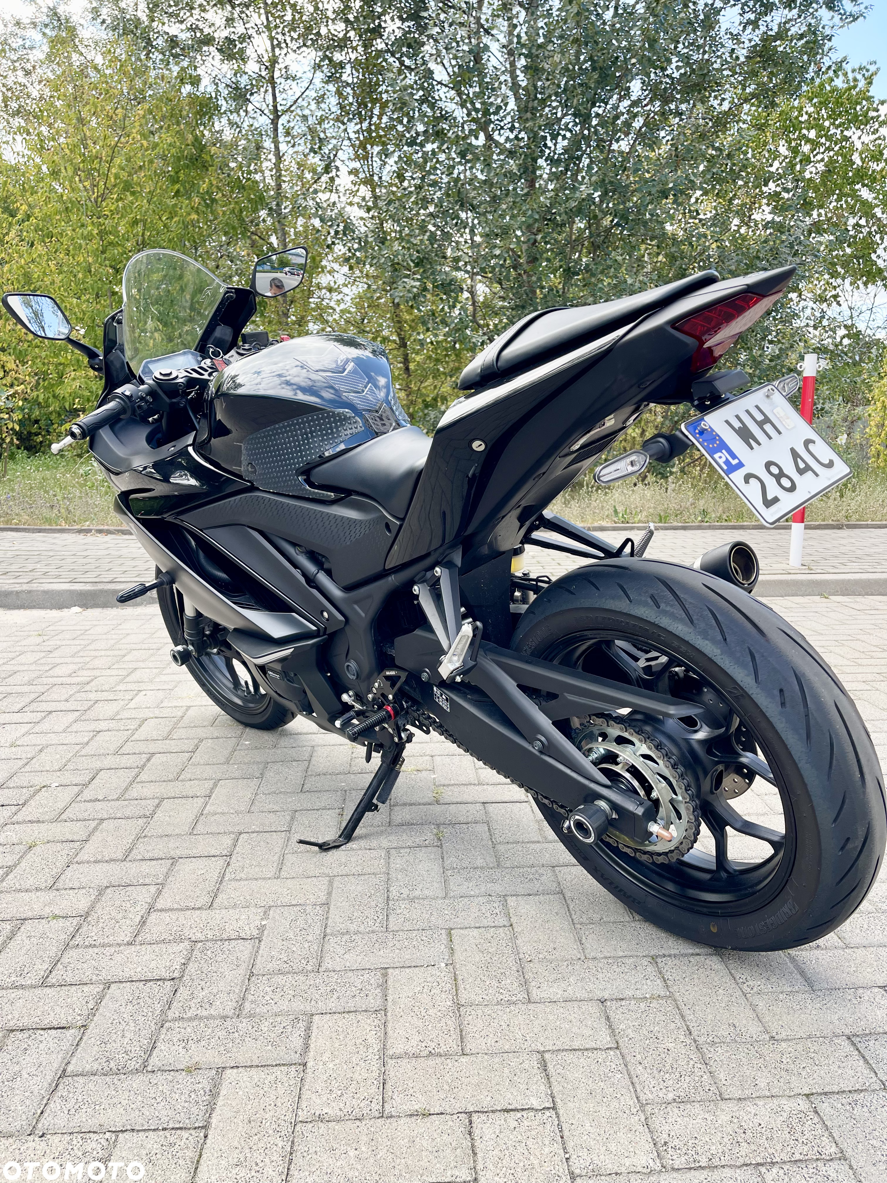Yamaha R3 - 9