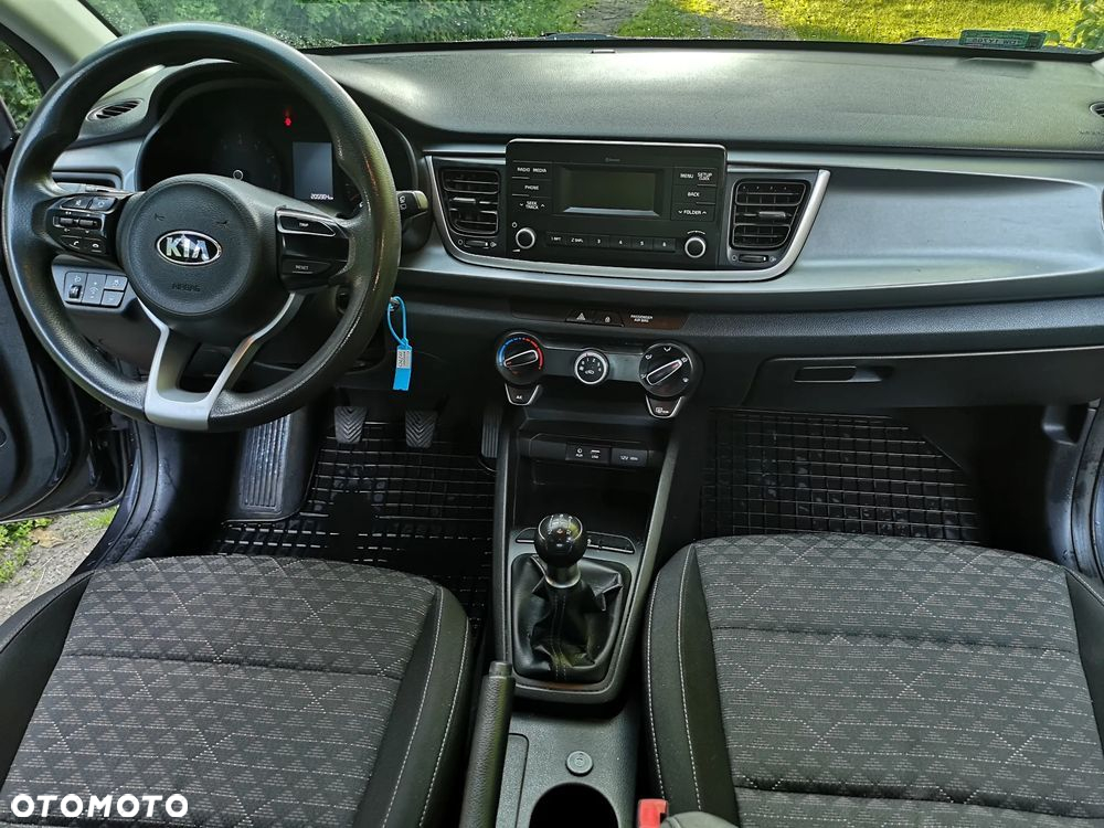 Kia Rio - 24