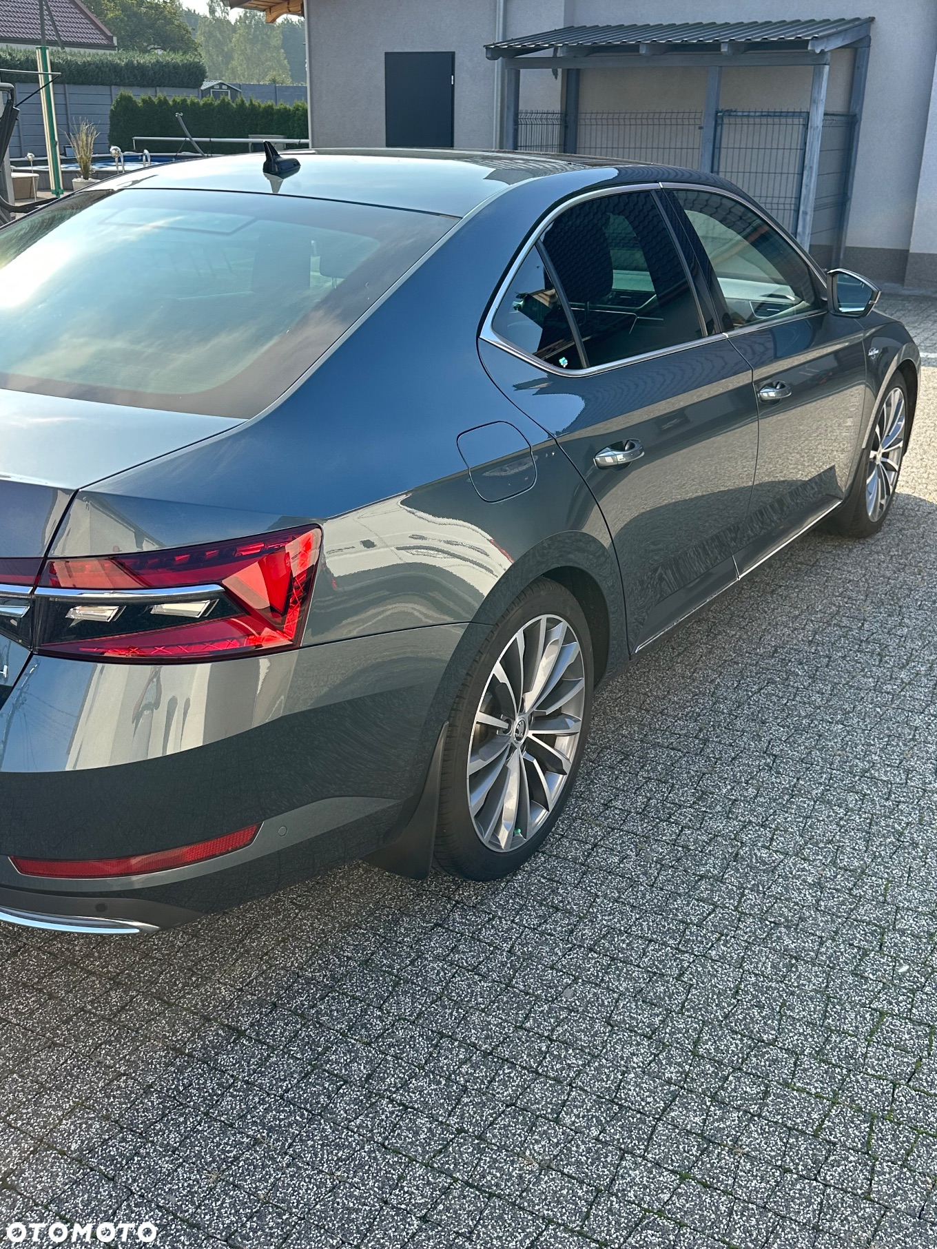 Skoda Superb 2.0 TDI SCR 4x4 L&K DSG - 4