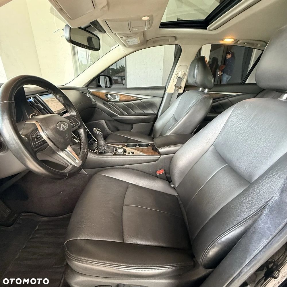 Infiniti Q50 Q50S 3.0t Sport Tech - 6