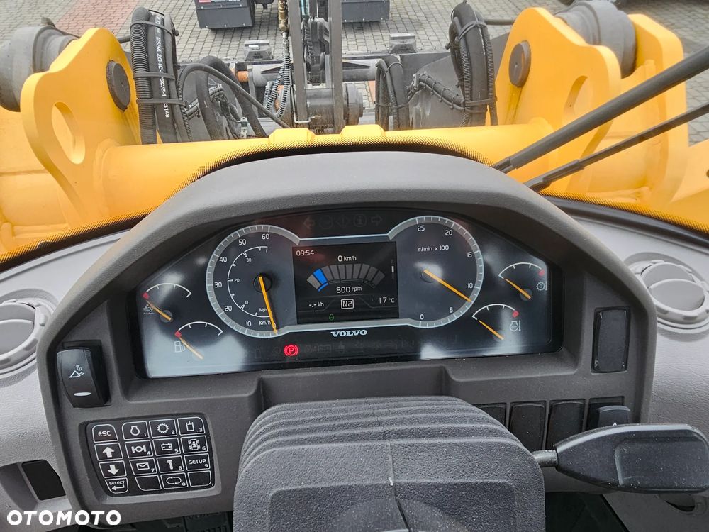 Volvo L45H ŁADOWARKA KOŁOWA SALON POLSKA SERWISOWANA ! - 30
