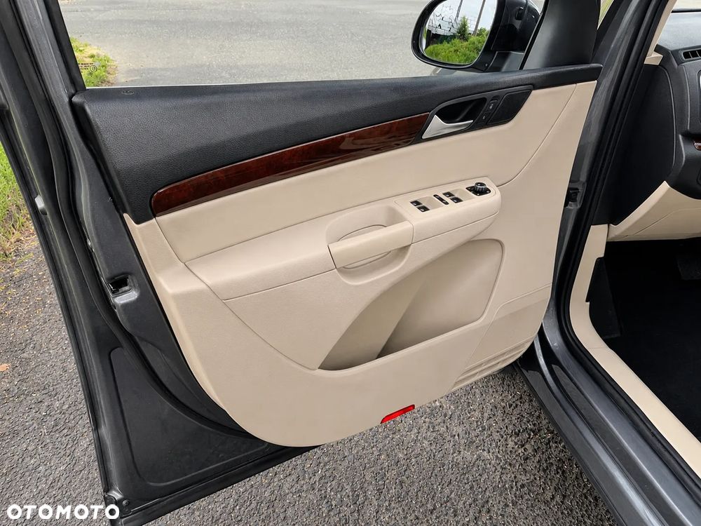 Volkswagen Sharan 2.0 TSI Highline DSG - 11