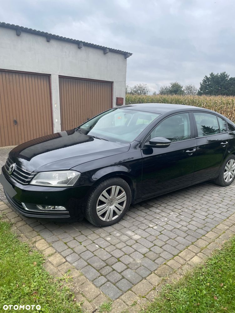 Volkswagen Passat 1.6 TDI Comfortline - 3