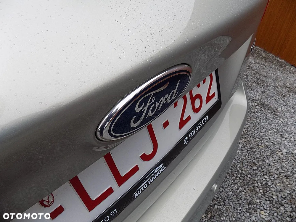Ford Kuga 2.0 TDCi 2x4 Titanium - 29