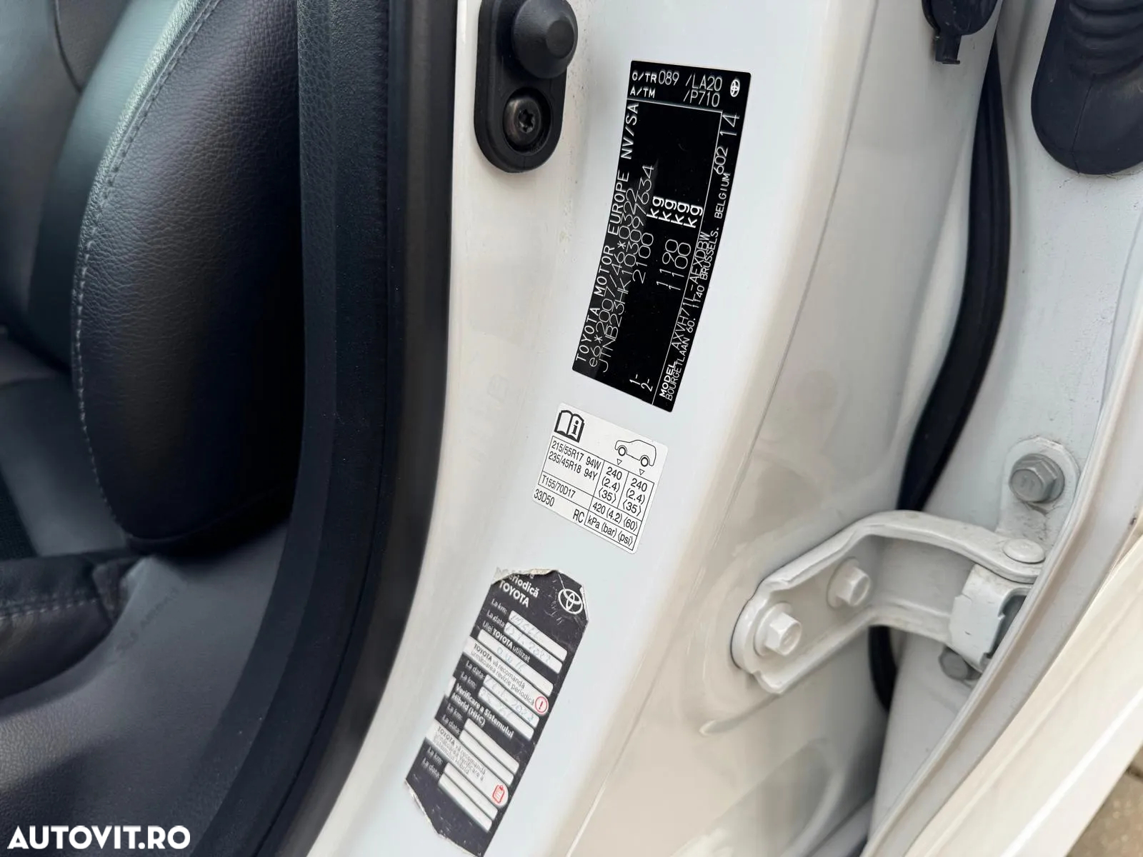 Toyota Camry 2.5 Hybrid Exclusive - 12