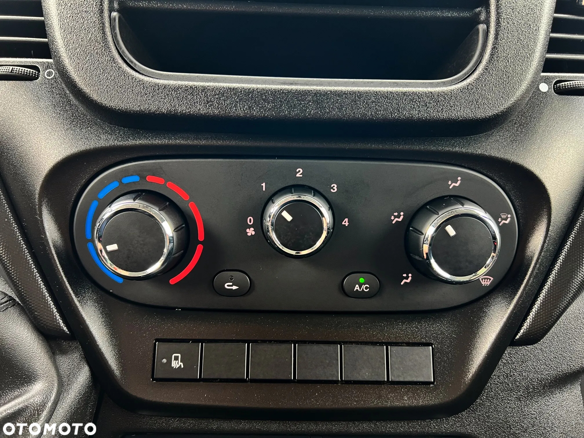 Iveco Daily 50C15 Kontener Mroźnia/Chłodnia 3x Drzwi ThermoKing V 300 Max + 230V - 18