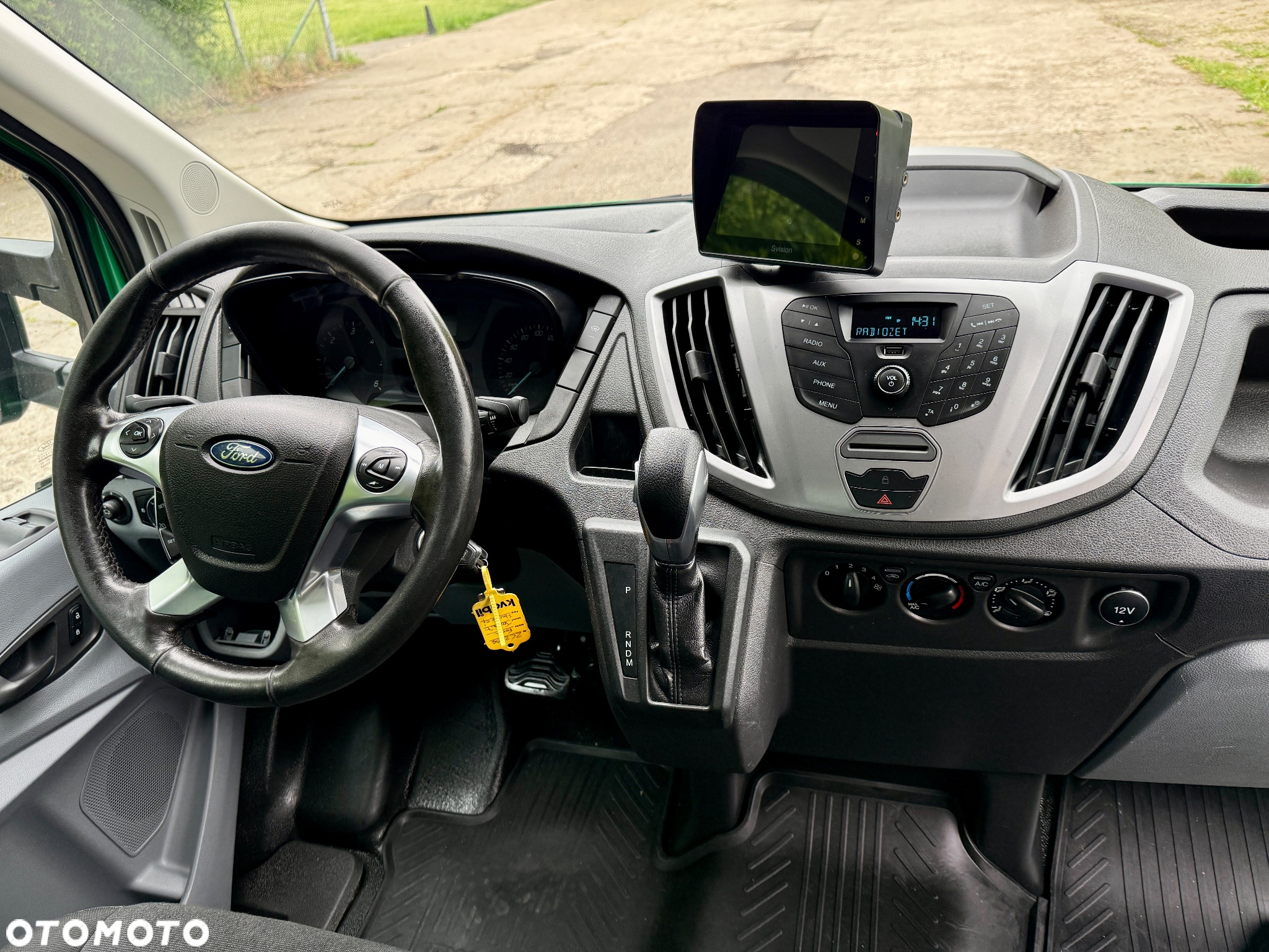Ford Transit 350 - 12