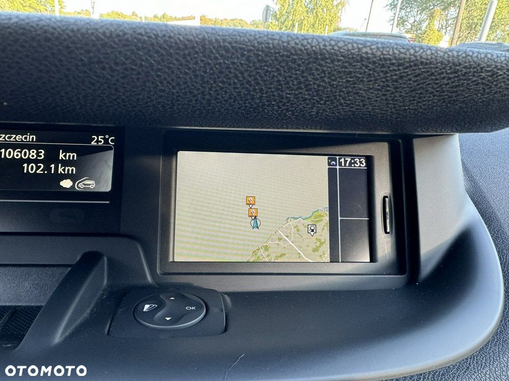 Renault Grand Scenic - 28