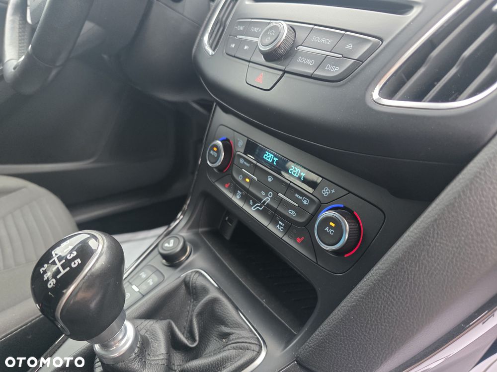 Ford Focus 1.0 EcoBoost STart-Stopp-System TITANIUM DESIGN - 20