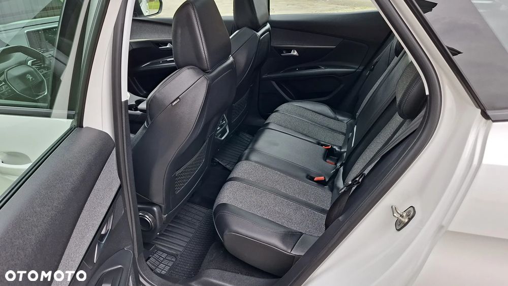 Peugeot 3008 BlueHDi 130 Stop & Start Allure - 28