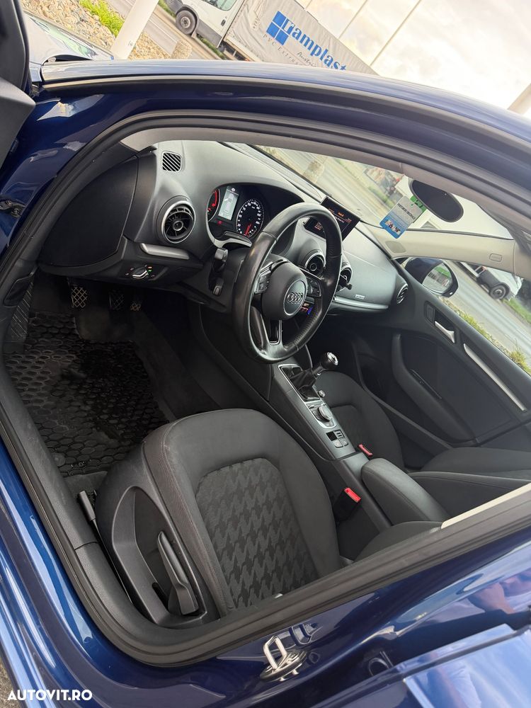 Audi A3 2.0 TDI (clean diesel) quattro Attraction - 33