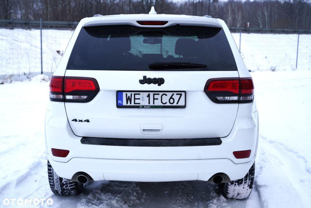 Jeep Grand Cherokee - 10