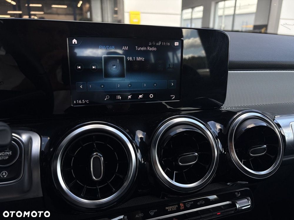 Mercedes-Benz GLB 200 7G-DCT - 20