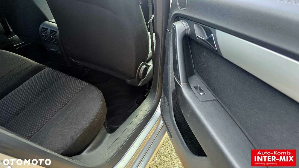 Volkswagen Passat - 35