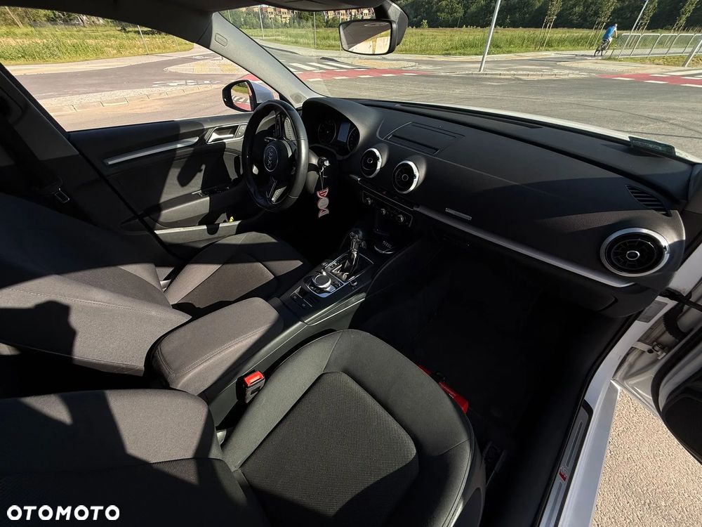 Audi A3 Limousine 35 TFSI S tronic - 29