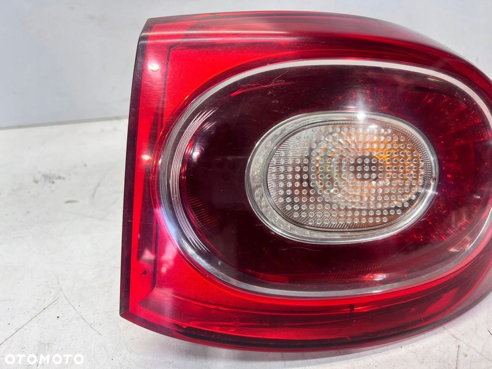LAMPA PRAWY TYŁ Z BŁOTNIKA VW TIGUAN 5N0945096F - 2