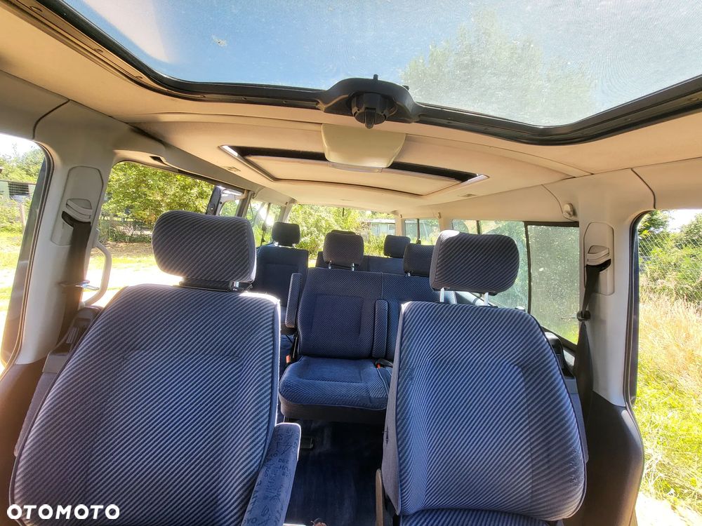 Volkswagen Caravelle GL - 6