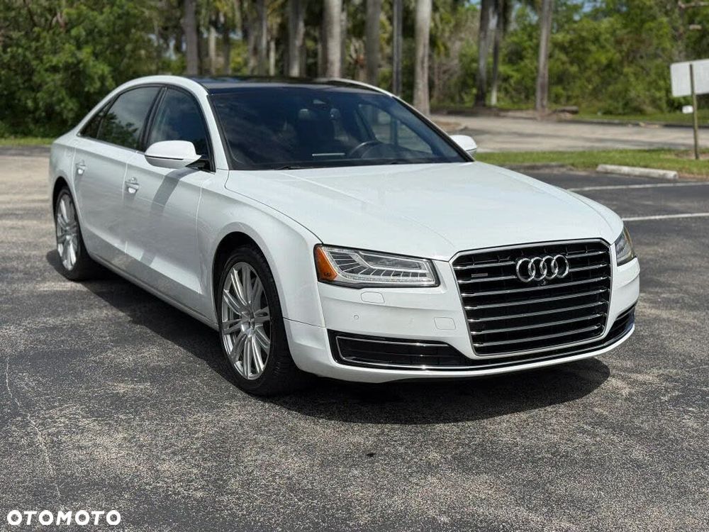 Audi A8 - 2