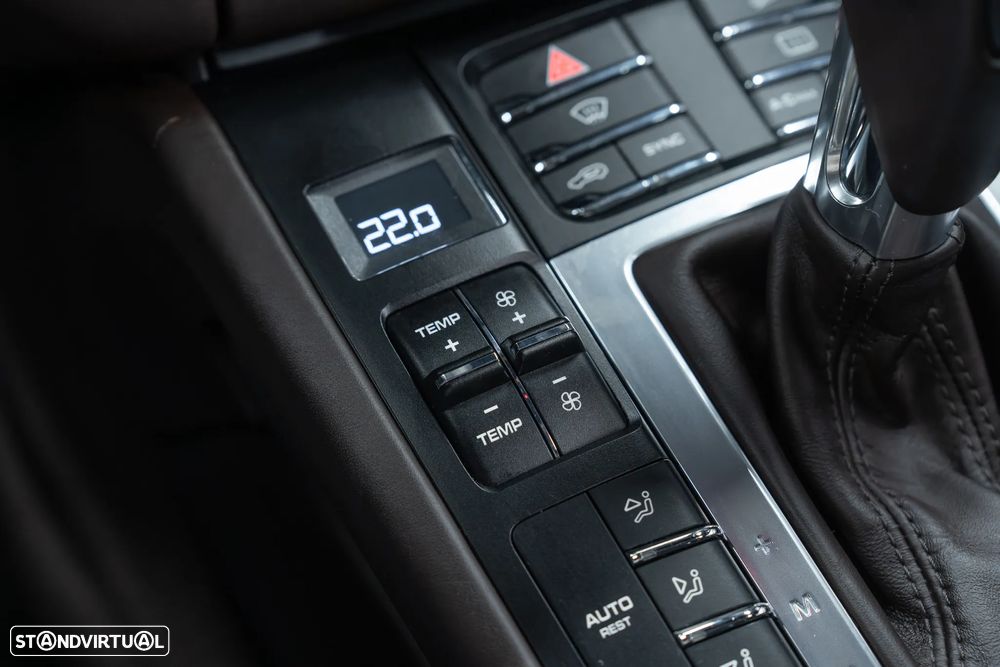 Porsche Macan Turbo PDK - 46