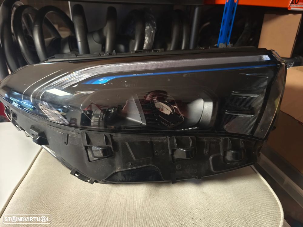 Farol direito led performance EQA EQB W243