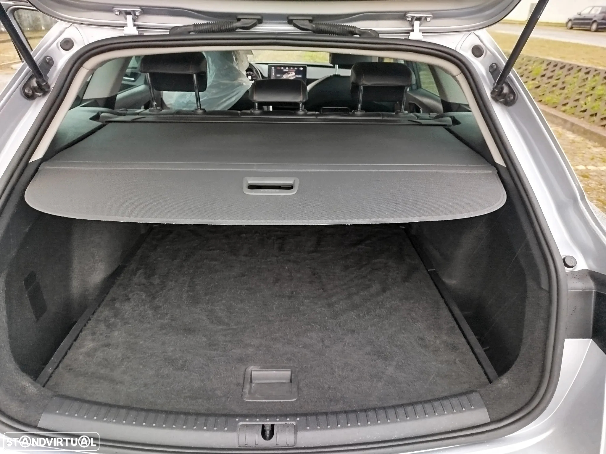 SEAT Leon ST 2.0 TDI FR DSG - 25