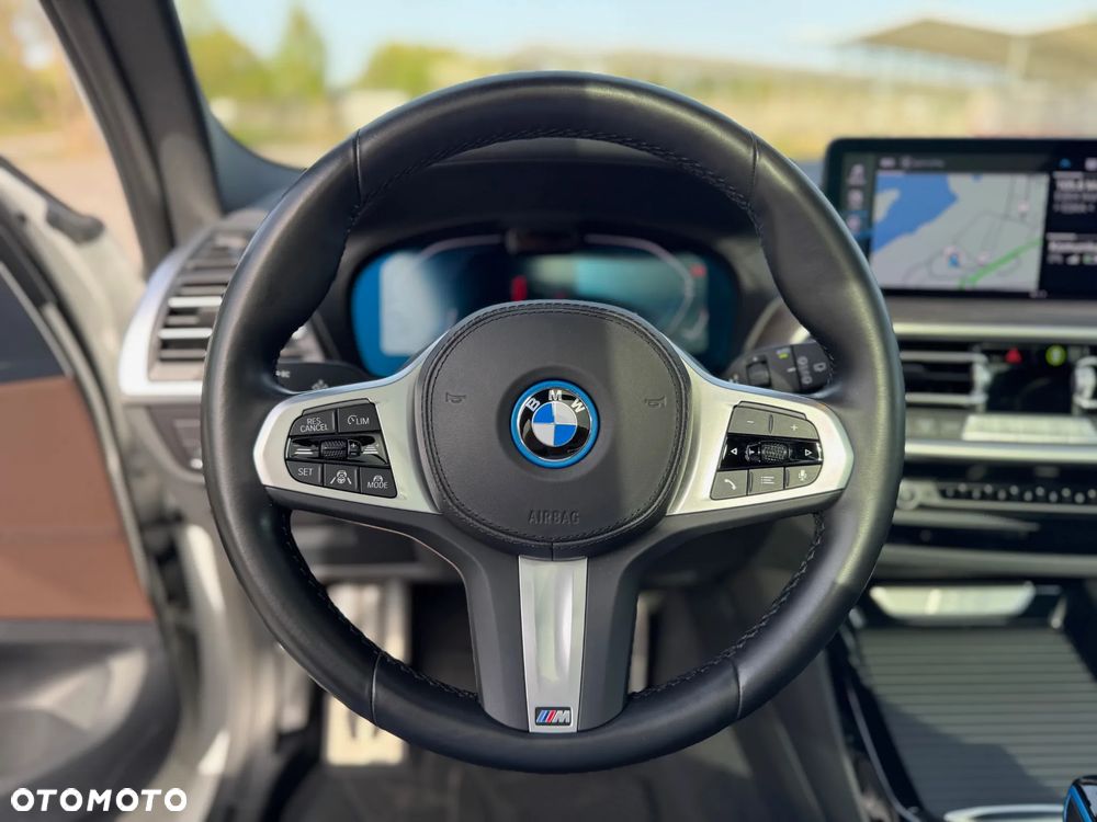 BMW iX3 80kWh Impressive - 26