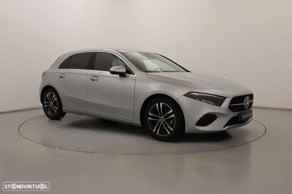 Mercedes-Benz A 200 Standard - 2