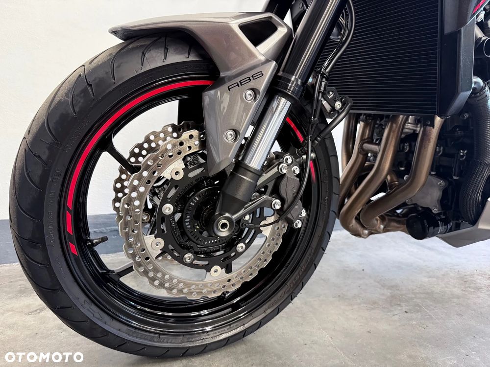 Kawasaki Z 900 - 7